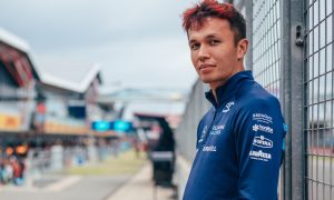 Williams wants Albon to get tough and 'push team harder'