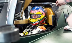 Villeneuve puts Vanwall LMH through its paces
