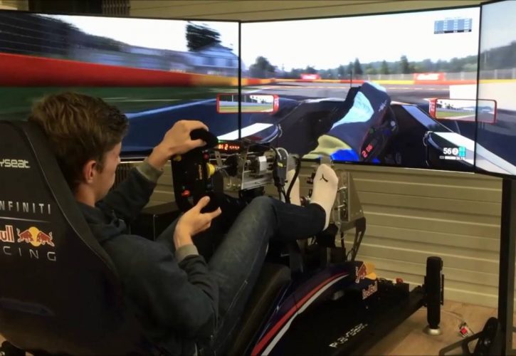 Verstappen untuk menginstal simulator F1 di jet pribadi!