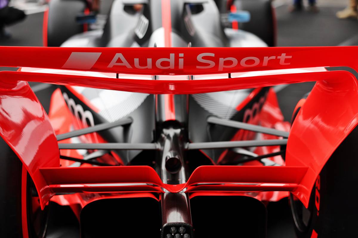Audi mendatangkan pembalap pengembangan F1 pada 2023