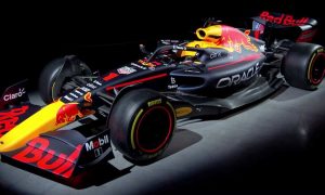 Launch event car 'not the real RB19', Horner confirms