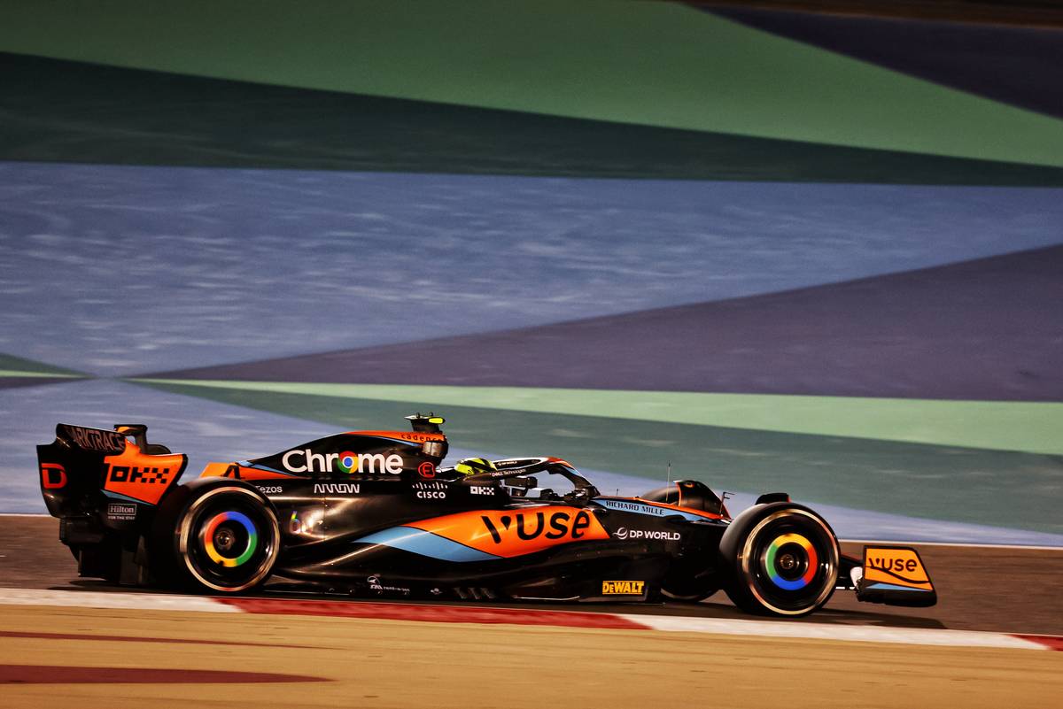 Lando Norris (GBR) McLaren MCL60. 23.02.2023. Formula 1 Testing, Sakhir, Bahrain, Day One.