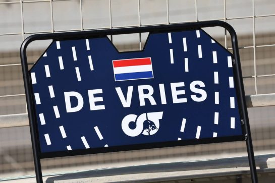 Pit board for Nyck de Vries (NLD) AlphaTauri.
24.02.2023. Formula 1 Testing, Sakhir, Bahrain, Day Two.
- www.xpbimages.com, EMail: requests@xpbimages.com © Copyright: Batchelor / XPB Images