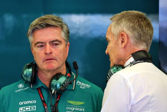 (L to R): Andy Stevenson (GBR) Aston Martin F1 Team Manager with Martin Whitmarsh (GBR) Aston Martin F1 Team Group Chief Executive Officer.
24.02.2023. Formula 1 Testing, Sakhir, Bahrain, Day Two.
- www.xpbimages.com, EMail: requests@xpbimages.com © Copyright: Batchelor / XPB Images