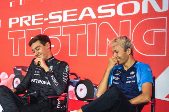 (L to R): George Russell (GBR) Mercedes AMG F1 and Alexander Albon (THA) Williams Racing, in the FIA Press Conference.
24.02.2023. Formula 1 Testing, Sakhir, Bahrain, Day Two.
- www.xpbimages.com, EMail: requests@xpbimages.com © Copyright: Bearne / XPB Images