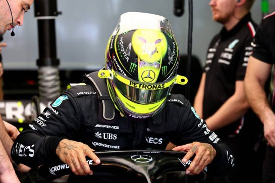 Lewis Hamilton (GBR) Mercedes AMG F1 W14.
24.02.2023. Formula 1 Testing, Sakhir, Bahrain, Day Two.
- www.xpbimages.com, EMail: requests@xpbimages.com © Copyright: Moy / XPB Images