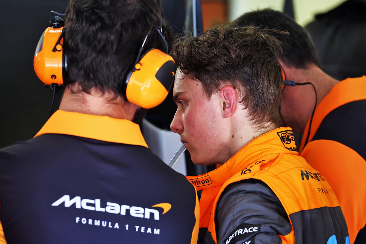 Oscar Piastri (AUS) McLaren. 25.02.2023. Formula 1 Testing, Sakhir, Bahrain, Day Three.