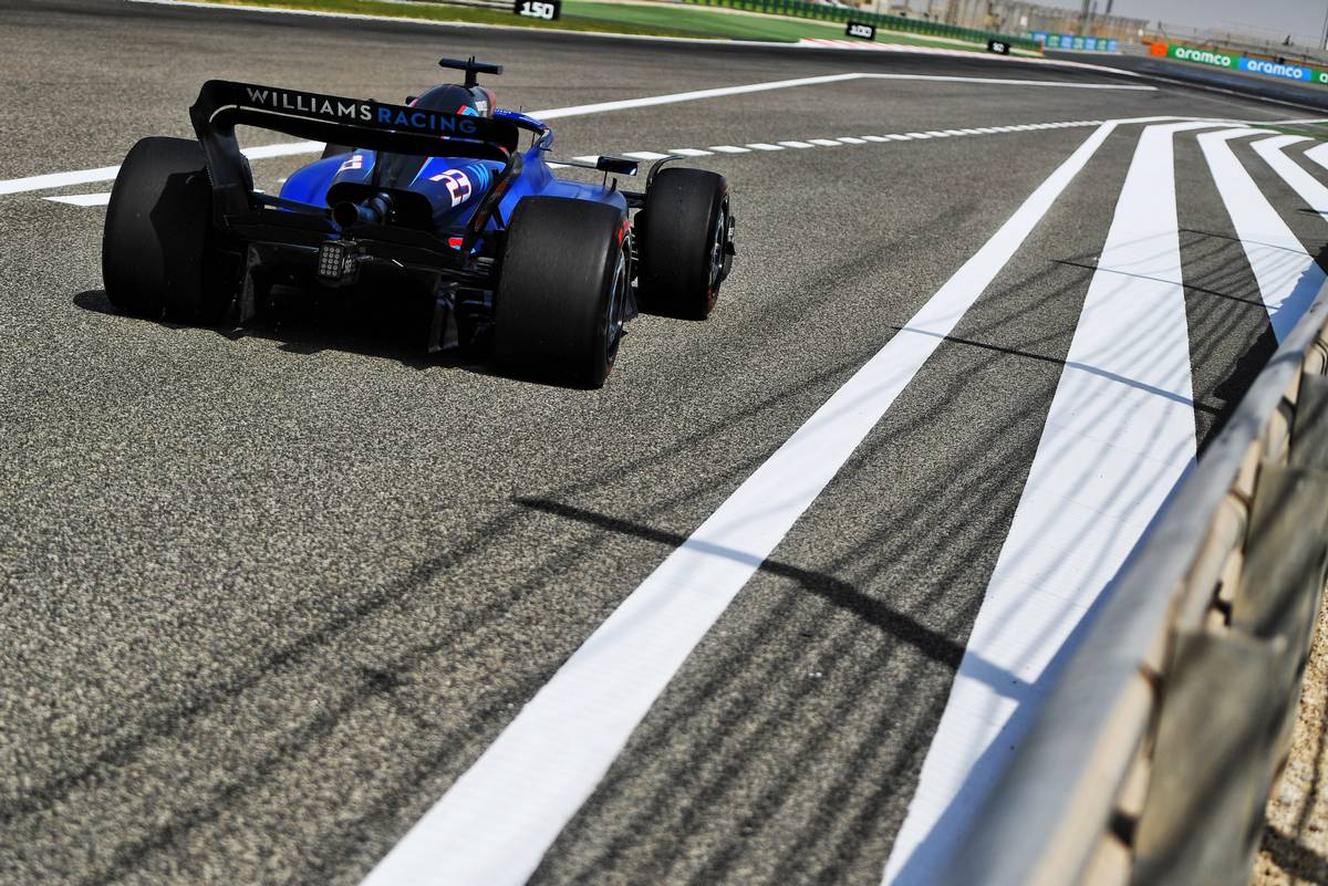 Alexander Albon (THA) Williams Racing FW45. 25.02.2023. Formula 1 Testing, Sakhir, Bahrain, Day Three.