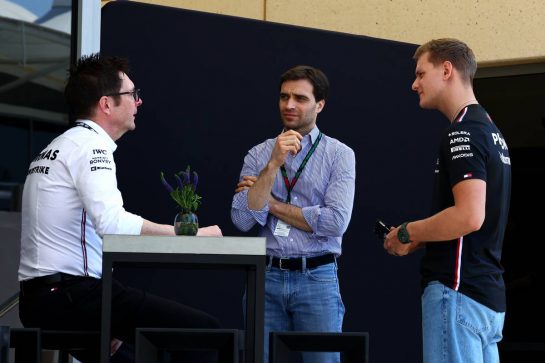 (L to R): Andrew Shovlin (GBR) Mercedes AMG F1 Trackside Engineering Director with Jerome d'Ambrosio (BEL) and Mick Schumacher (GER) Mercedes AMG F1 Reserve Driver.
02.03.2023. Formula 1 World Championship, Rd 1, Bahrain Grand Prix, Sakhir, Bahrain, Preparation Day.
- www.xpbimages.com, EMail: requests@xpbimages.com © Copyright: Moy / XPB Images