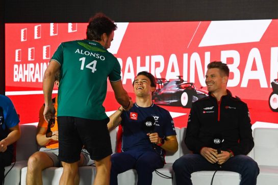 (L to R): Fernando Alonso (ESP) Aston Martin F1 Team with Nyck de Vries (NLD) AlphaTauri and Nico Hulkenberg (GER) Haas F1 Team in the FIA Press Conference.
02.03.2023. Formula 1 World Championship, Rd 1, Bahrain Grand Prix, Sakhir, Bahrain, Preparation Day.
- www.xpbimages.com, EMail: requests@xpbimages.com © Copyright: XPB Images