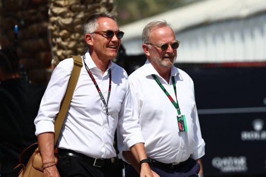(L to R): Martin Whitmarsh (GBR) Aston Martin F1 Team Group Chief Executive Officer with Didier Coton (BEL) Driver Manager.
03.03.2023. Formula 1 World Championship, Rd 1, Bahrain Grand Prix, Sakhir, Bahrain, Practice Day
- www.xpbimages.com, EMail: requests@xpbimages.com © Copyright: Batchelor / XPB Images