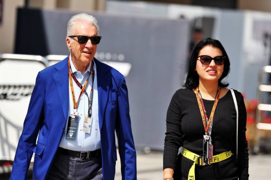 (L to R): Piero Ferrari (ITA) Ferrari Vice-President with his wife Romina Gingasu (ROM).
04.03.2023. Formula 1 World Championship, Rd 1, Bahrain Grand Prix, Sakhir, Bahrain, Qualifying Day.
- www.xpbimages.com, EMail: requests@xpbimages.com © Copyright: Moy / XPB Images