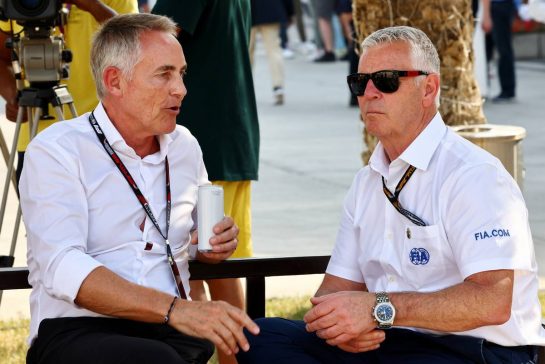 (L to R): Martin Whitmarsh (GBR) Aston Martin F1 Team Group Chief Executive Officer with Derek Warwick (GBR) FIA Steward.
05.03.2023. Formula 1 World Championship, Rd 1, Bahrain Grand Prix, Sakhir, Bahrain, Race Day.
- www.xpbimages.com, EMail: requests@xpbimages.com © Copyright: Batchelor / XPB Images