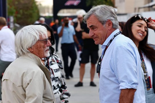 (L to R): Bernie Ecclestone (GBR) with Carlos Sainz (ESP).
05.03.2023. Formula 1 World Championship, Rd 1, Bahrain Grand Prix, Sakhir, Bahrain, Race Day.
- www.xpbimages.com, EMail: requests@xpbimages.com © Copyright: Batchelor / XPB Images