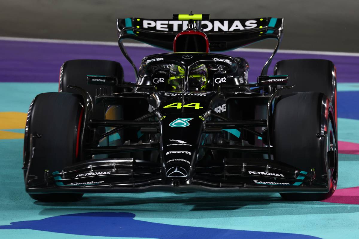 Lewis Hamilton (GBR) Mercedes AMG F1 W14 runs wide. 17.03.2023. Formula 1 World Championship, Rd 2, Saudi Arabian Grand Prix, Jeddah, Saudi Arabia, Practice Day. - www.xpbimages.com, EMail: requests@xpbimages.com © Copyright: Moy / XPB Images