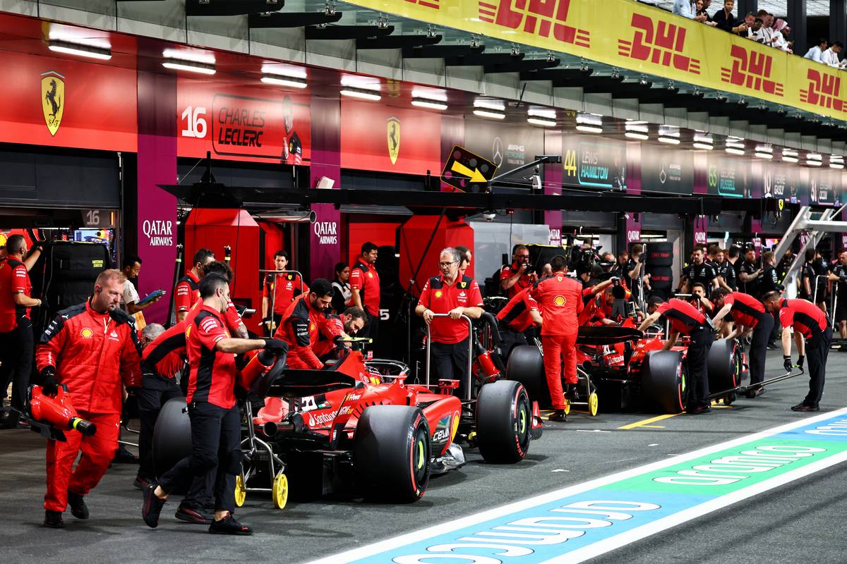 Charles Leclerc (MON) Ferrari SF-23 and Carlos Sainz Jr (ESP) Ferrari SF-23 in the pits.
18.03.2023. Formula 1 World Championship, Rd 2, Saudi Arabian Grand Prix, Jeddah, Saudi Arabia, Qualifying Day.
- www.xpbimages.com, EMail: requests@xpbimages.com © Copyright: Batchelor / XPB Images
