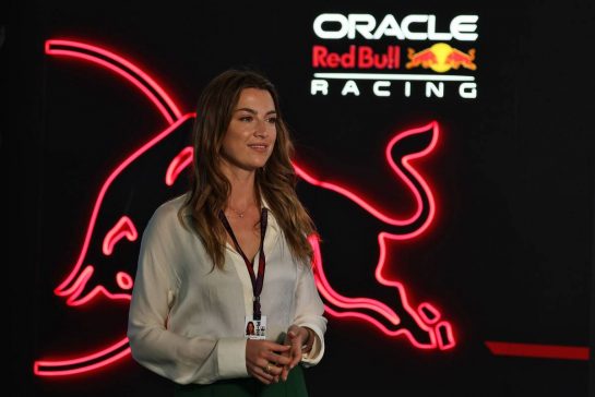 Imogen Barclay (GBR) Fan TV Presenter.
18.03.2023. Formula 1 World Championship, Rd 2, Saudi Arabian Grand Prix, Jeddah, Saudi Arabia, Qualifying Day.
- www.xpbimages.com, EMail: requests@xpbimages.com © Copyright: Moy / XPB Images