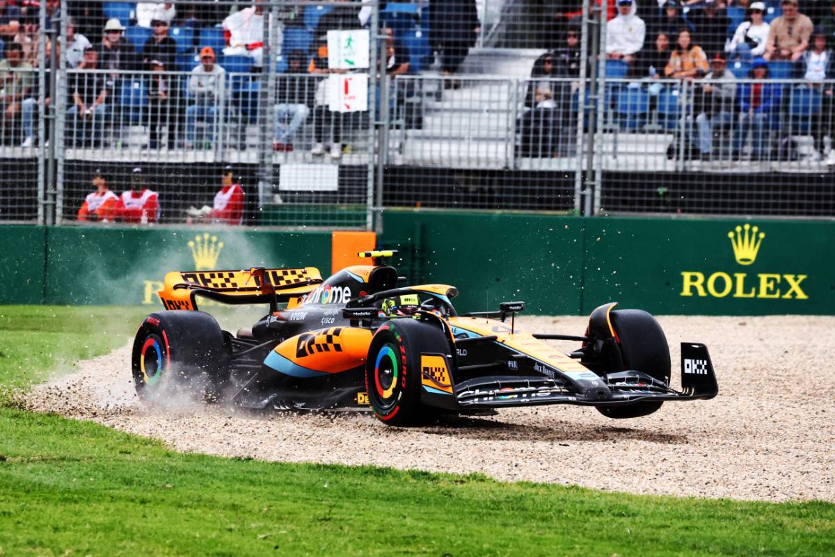 Lando Norris (GBR) McLaren MCL60 runs wide.
31.03.2023. Formula 1 World Championship, Rd 3, Australian Grand Prix, Albert Park, Melbourne, Australia, Practice Day.
- www.xpbimages.com, EMail: requests@xpbimages.com © Copyright: Moy / XPB Images