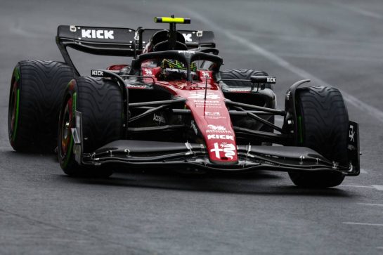 Guanyu Zhou (CHI), Alfa Romeo Racing 
31.03.2023. Formula 1 World Championship, Rd 3, Australian Grand Prix, Albert Park, Melbourne, Australia, Practice Day.
- www.xpbimages.com, EMail: requests@xpbimages.com © Copyright: Charniaux / XPB Images