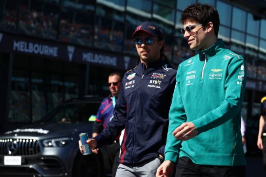 (L to R): Sergio Perez (MEX) Red Bull Racing and Lance Stroll (CDN) Aston Martin F1 Team on the drivers' parade.
02.04.2023. Formula 1 World Championship, Rd 3, Australian Grand Prix, Albert Park, Melbourne, Australia, Race Day.
- www.xpbimages.com, EMail: requests@xpbimages.com © Copyright: Batchelor / XPB Images