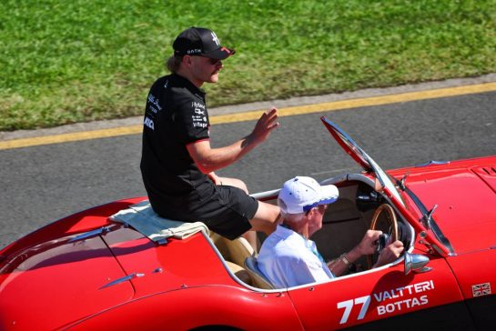 Valtteri Bottas (FIN) Alfa Romeo F1 Team on the drivers' parade.
02.04.2023. Formula 1 World Championship, Rd 3, Australian Grand Prix, Albert Park, Melbourne, Australia, Race Day.
- www.xpbimages.com, EMail: requests@xpbimages.com © Copyright: Coates / XPB Images
