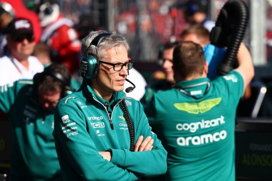 Mike Krack (LUX) Aston Martin F1 Team, Team Principal while the race is stopped.
02.04.2023. Formula 1 World Championship, Rd 3, Australian Grand Prix, Albert Park, Melbourne, Australia, Race Day.
- www.xpbimages.com, EMail: requests@xpbimages.com © Copyright: Batchelor / XPB Images