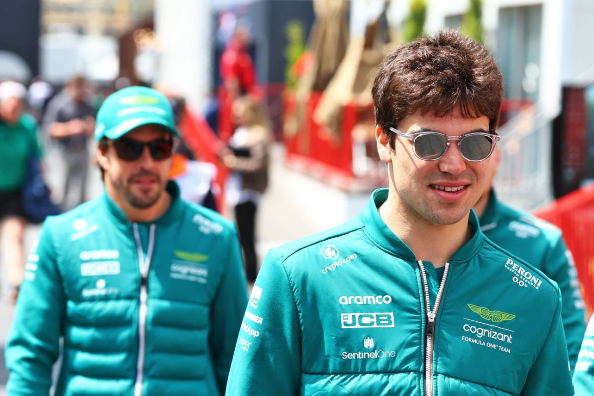 Lance Stroll (CDN) Aston Martin F1 Team ahead of team mate Fernando Alonso (ESP) Aston Martin F1 Team.
28.04.2023. Formula 1 World Championship, Rd 4, Azerbaijan Grand Prix, Baku Street Circuit, Azerbaijan, Qualifying Day.
 - www.xpbimages.com, EMail: requests@xpbimages.com © Copyright: Coates / XPB Images