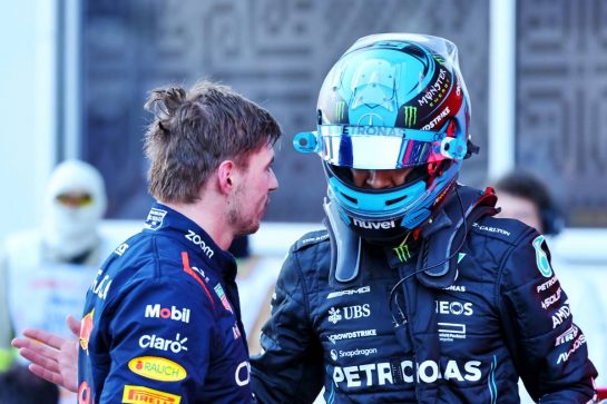 (L to R): Max Verstappen (NLD) Red Bull Racing and George Russell (GBR) Mercedes AMG F1 discuss the Sprint race in parc ferme.
29.04.2023. Formula 1 World Championship, Rd 4, Azerbaijan Grand Prix, Baku Street Circuit, Azerbaijan, Sprint Day.
- www.xpbimages.com, EMail: requests@xpbimages.com © Copyright: Batchelor / XPB Images