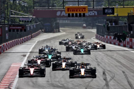 (L to R): Charles Leclerc (MON) Ferrari SF-23 and Sergio Perez (MEX) Red Bull Racing RB19 battle for the lead of the race.
30.04.2023. Formula 1 World Championship, Rd 4, Azerbaijan Grand Prix, Baku Street Circuit, Azerbaijan, Race Day.
- www.xpbimages.com, EMail: requests@xpbimages.com © Copyright: Batchelor / XPB Images