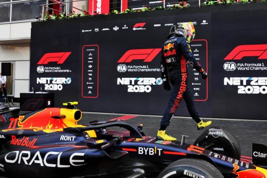 Race winner Sergio Perez (MEX) Red Bull Racing RB19 in parc ferme.
30.04.2023. Formula 1 World Championship, Rd 4, Azerbaijan Grand Prix, Baku Street Circuit, Azerbaijan, Race Day.
- www.xpbimages.com, EMail: requests@xpbimages.com © Copyright: Bearne / XPB Images
