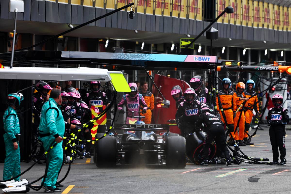 Peligro en el pitlane de Bakú 'como una escena del rally del Grupo B'