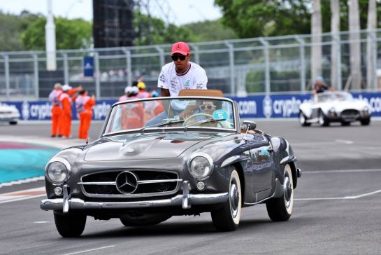 Lewis Hamilton (GBR) Mercedes AMG F1 on the drivers' parade.
07.05.2023. Formula 1 World Championship, Rd 5, Miami Grand Prix, Miami, Florida, USA, Race Day.
- www.xpbimages.com, EMail: requests@xpbimages.com © Copyright: Batchelor / XPB Images