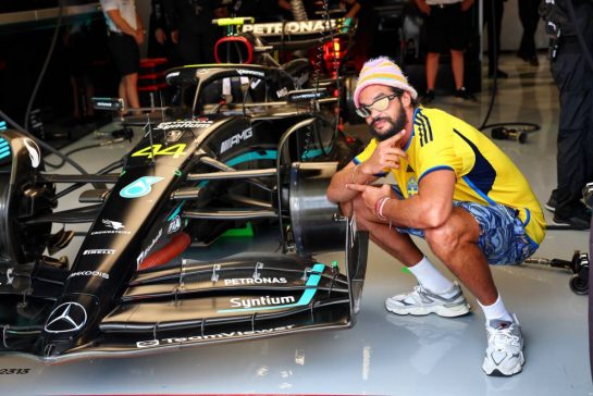 Joakhim Noah, Former Basketball Player.
07.05.2023. Formula 1 World Championship, Rd 5, Miami Grand Prix, Miami, Florida, USA, Race Day.
- www.xpbimages.com, EMail: requests@xpbimages.com © Copyright: Batchelor / XPB Images