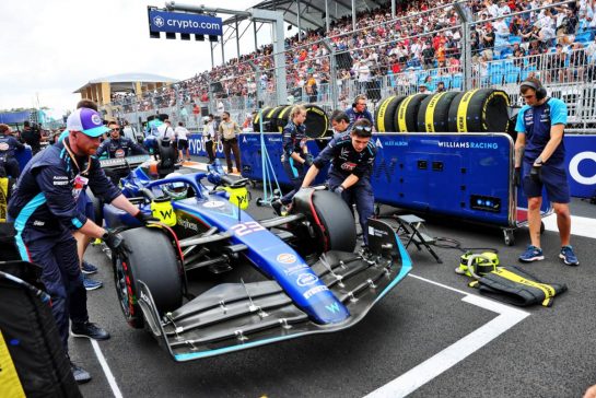 Alexander Albon (THA) Williams Racing FW45 on the grid.
07.05.2023. Formula 1 World Championship, Rd 5, Miami Grand Prix, Miami, Florida, USA, Race Day.
- www.xpbimages.com, EMail: requests@xpbimages.com © Copyright: Batchelor / XPB Images