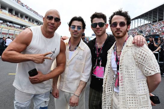 Vin Diesel (USA) Actor with the Jonas Brothers on the grid.
07.05.2023. Formula 1 World Championship, Rd 5, Miami Grand Prix, Miami, Florida, USA, Race Day.
- www.xpbimages.com, EMail: requests@xpbimages.com © Copyright: Moy / XPB Images