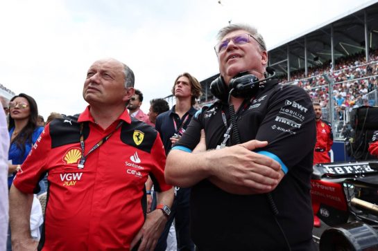 (L to R): Frederic Vasseur (FRA) Ferrari Team Principal with Otmar Szafnauer (USA) Alpine F1 Team, Team Principal on the grid.
07.05.2023. Formula 1 World Championship, Rd 5, Miami Grand Prix, Miami, Florida, USA, Race Day.
- www.xpbimages.com, EMail: requests@xpbimages.com © Copyright: Moy / XPB Images