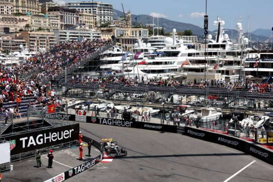Lando Norris (GBR) McLaren MCL60.
26.05.2023. Formula 1 World Championship, Rd 7, Monaco Grand Prix, Monte Carlo, Monaco, Practice Day.
- www.xpbimages.com, EMail: requests@xpbimages.com © Copyright: Bearne / XPB Images