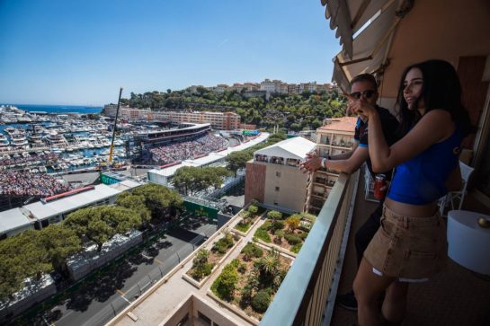 Circuit atmosphere - fans.
27.05.2023. Formula 1 World Championship, Rd 7, Monaco Grand Prix, Monte Carlo, Monaco, Qualifying Day.
- www.xpbimages.com, EMail: requests@xpbimages.com © Copyright: Bearne / XPB Images