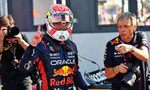 Verstappen pips Alonso to thrilling Monaco pole, Perez crashes out