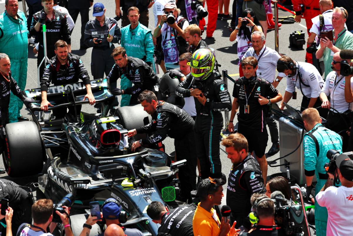 Lewis Hamilton (GBR) Mercedes AMG F1 W14 on the grid. 28.05.2023. Formula 1 World Championship, Rd 7, Monaco Grand Prix, Monte Carlo, Monaco, Race Day. - www.xpbimages.com, EMail: requests@xpbimages.com © Copyright: Coates / XPB Images