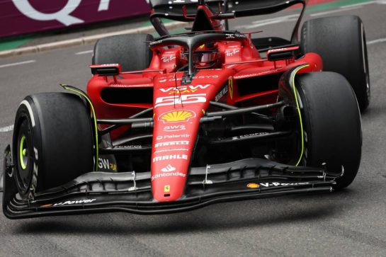 Carlos Sainz Jr (ESP) Ferrari SF-23 with a broken front wing.
28.05.2023. Formula 1 World Championship, Rd 7, Monaco Grand Prix, Monte Carlo, Monaco, Race Day.
- www.xpbimages.com, EMail: requests@xpbimages.com © Copyright: Batchelor / XPB Images