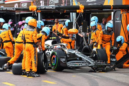 Lando Norris (GBR) McLaren MCL60 makes a pit stop.
28.05.2023. Formula 1 World Championship, Rd 7, Monaco Grand Prix, Monte Carlo, Monaco, Race Day.
- www.xpbimages.com, EMail: requests@xpbimages.com © Copyright: Batchelor / XPB Images