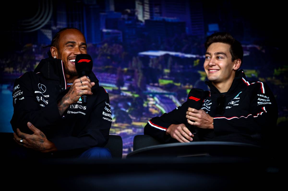 George Russell (GBR), Mercedes AMG F1 and Lewis Hamilton (GBR), Mercedes AMG F1
01.04.2023. Formula 1 World Championship, Rd 3, Australian Grand Prix, Albert Park, Melbourne, Australia, Qualifying Day.
- www.xpbimages.com, EMail: requests@xpbimages.com © Copyright: Charniaux / XPB Images