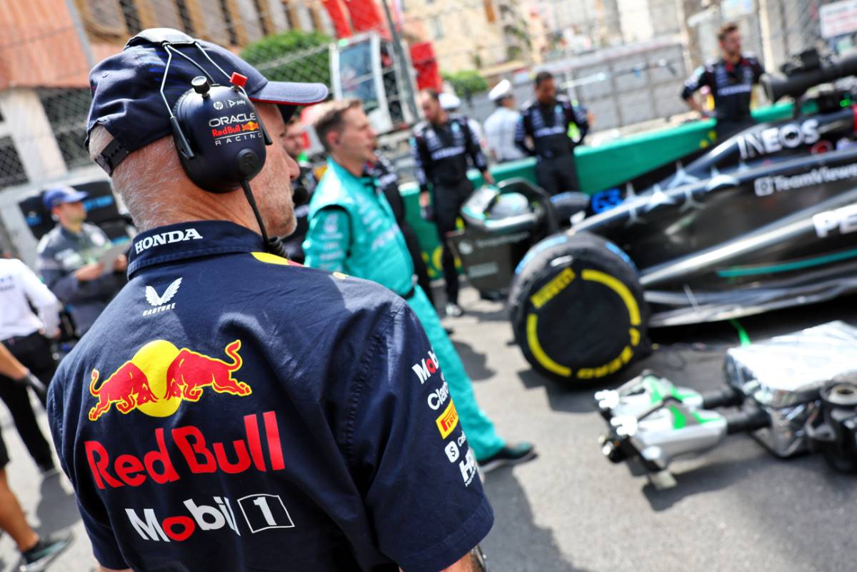 Adrian Newey (GBR) Red Bull Racing Chief Technical Officer on the grid. 28.05.2023. Formula 1 World Championship, Rd 7, Monaco Grand Prix, Monte Carlo, Monaco, Race Day. - www.xpbimages.com, EMail: requests@xpbimages.com © Copyright: Batchelor / XPB Images