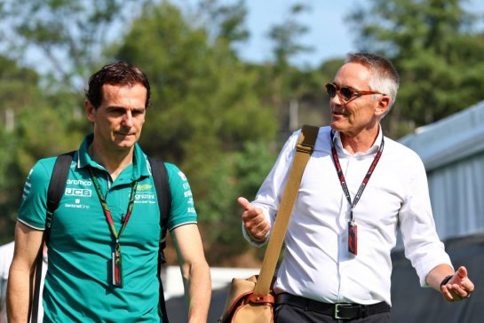(L to R): Pedro De La Rosa (ESP) Aston Martin F1 Team, Team Ambassador with Martin Whitmarsh (GBR) Aston Martin F1 Team Group Chief Executive Officer.
02.06.2023 Formula 1 World Championship, Rd 8, Spanish Grand Prix, Barcelona, Spain, Practice Day.
 - www.xpbimages.com, EMail: requests@xpbimages.com © Copyright: Coates / XPB Images