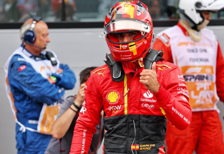 Carlos Sainz Jr (ESP) Ferrari celebrates his second position in qualifying parc ferme. 03.06.2023. Formula 1 World Championship, Rd 8, Spanish Grand Prix, Barcelona, Spain, Qualifying Day. - www.xpbimages.com, EMail: requests@xpbimages.com © Copyright: Batchelor / XPB Images