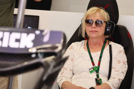 Marianne Valimaa (FIN) mother of Valtteri Bottas (FIN) Alfa Romeo F1 Team.
04.06.2023. Formula 1 World Championship, Rd 8, Spanish Grand Prix, Barcelona, Spain, Race Day.
- www.xpbimages.com, EMail: requests@xpbimages.com © Copyright: Batchelor / XPB Images