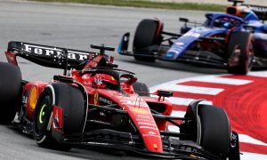 Hill on Ferrari's struggles: 'Like they're always running with one leg'