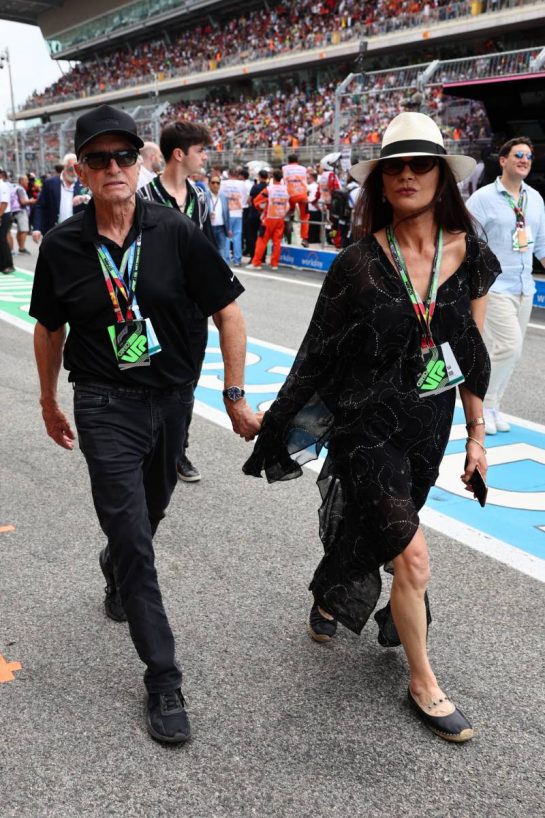 (L to R): Michael Douglas (USA) Actor with his wife Catherine Zeta-Jones (GBR) Actress 
04.06.2023. Formula 1 World Championship, Rd 8, Spanish Grand Prix, Barcelona, Spain, Race Day.
- www.xpbimages.com, EMail: requests@xpbimages.com © Copyright: Batchelor / XPB Images