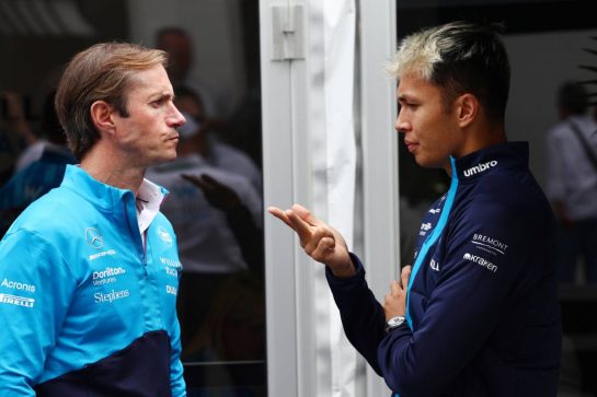 (L to R): James Matthews (GBR) Eden Rock Group CEO - Williams Racing Board Member with Alexander Albon (THA) Williams Racing.
16.06.2023. Formula 1 World Championship, Rd 9, Canadian Grand Prix, Montreal, Canada, Practice Day.
- www.xpbimages.com, EMail: requests@xpbimages.com © Copyright: Batchelor / XPB Images